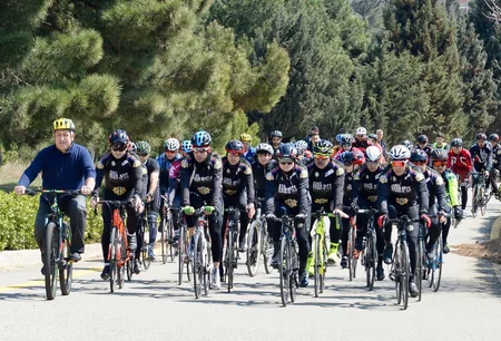 Bakıda “Az avtomobil, çox həyat” devizi altında veloyürüş keçirilib