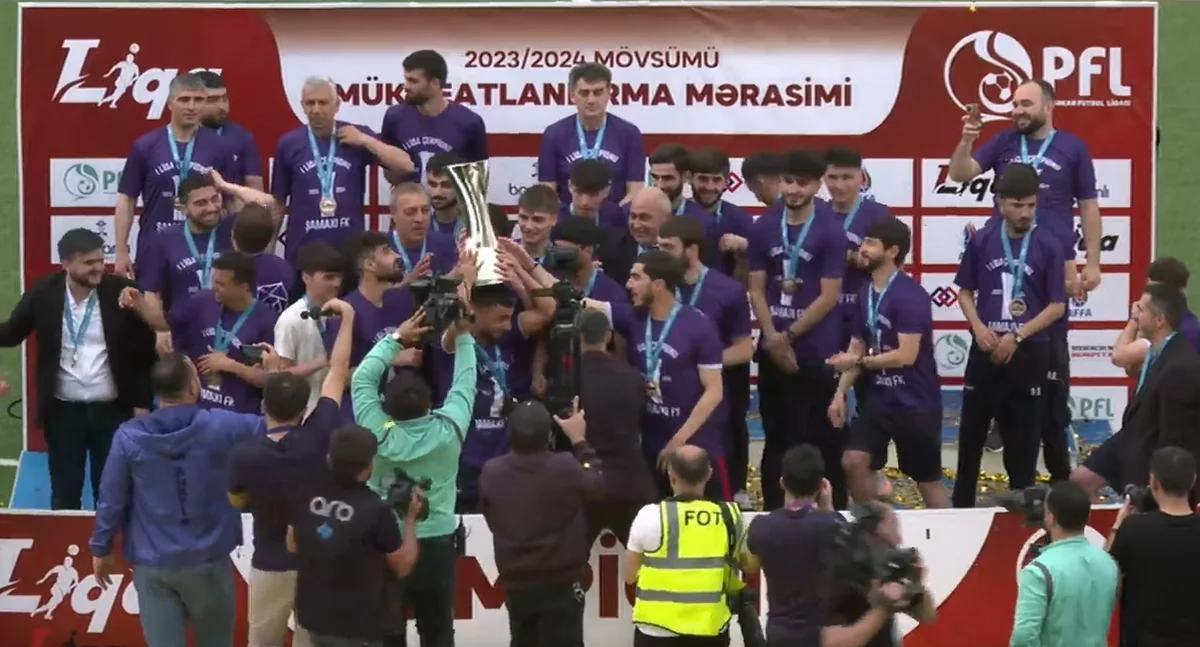 Azərbaycan I Liqasının qalibi mükafatlandırılıb