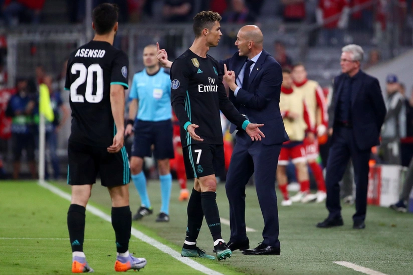 Ronaldu Zidan haqqında xatirələrini bölüşüb