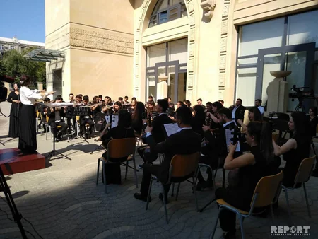 Milli Konservatoriyada Üzeyir Hacıbəyliyə həsr olunan tədbir keçirilib
