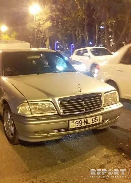 Bakıda yol qazası baş verib, tıxac yaranıb - FOTO