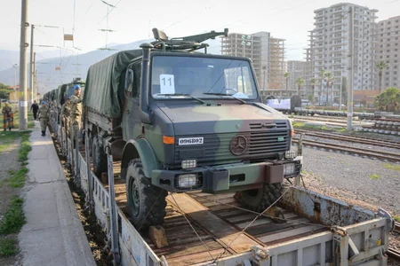 Турция размещает на границе с Сирией военную силу и технику