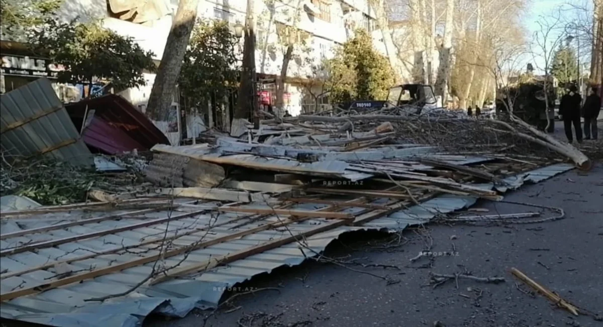 Üzərinə darvaza aşan Ağsu sakini ölüb