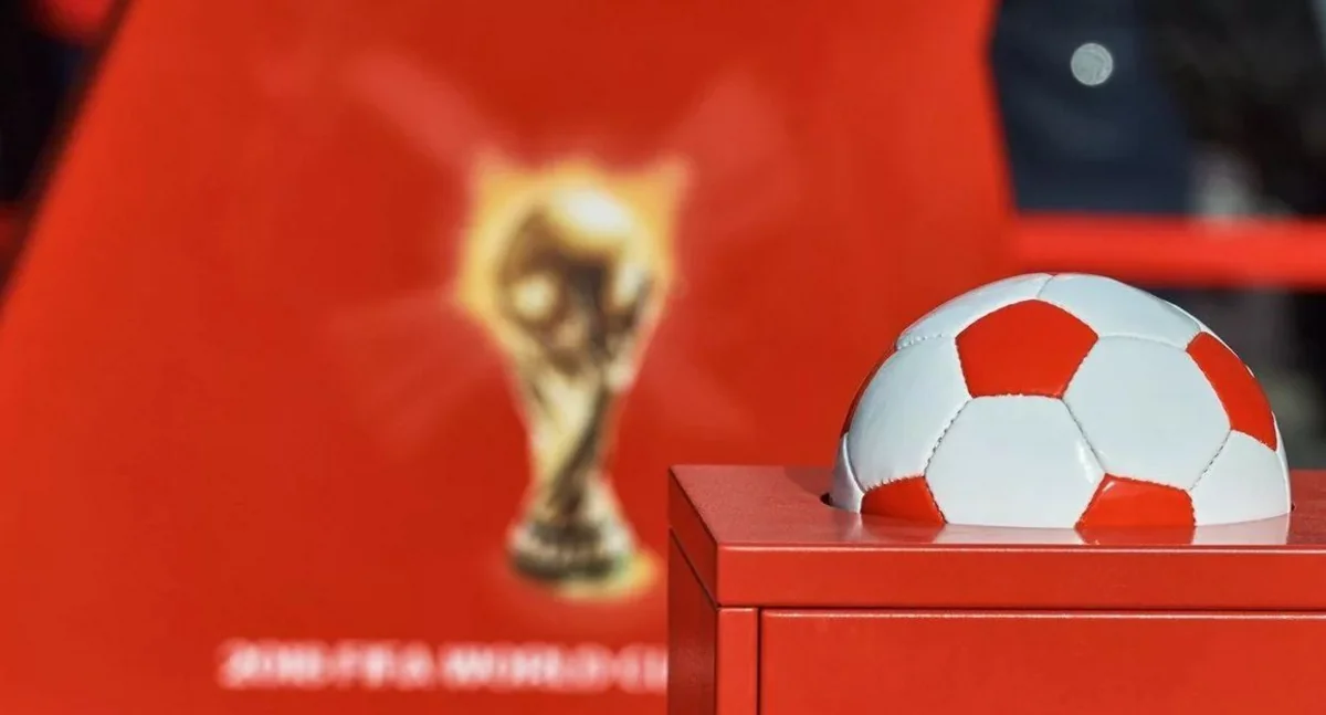 İngiltərə üç ölkə ilə futbol üzrə dünya çempionatını keçirmək niyyətindədir