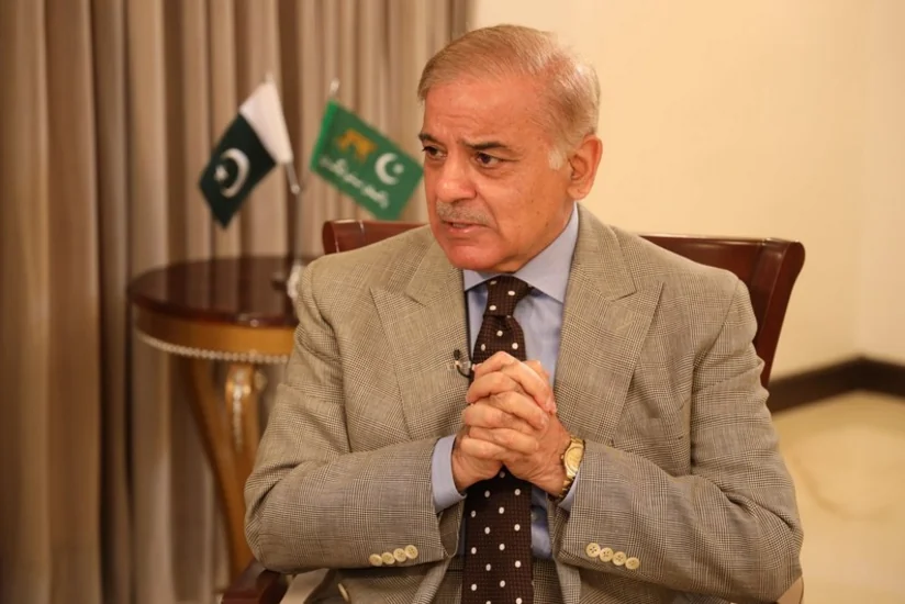 Премьер Пакистана посетил пострадавшую от землетрясения провинцию Адыяман