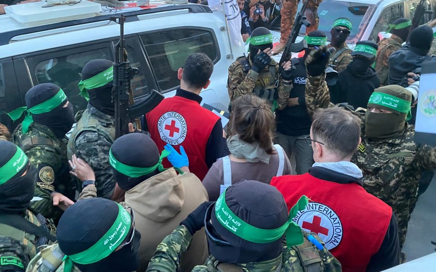 HƏMAS israilli girovu Beynəlxalq Qızıl Xaç Komitəsinə təhvil verib