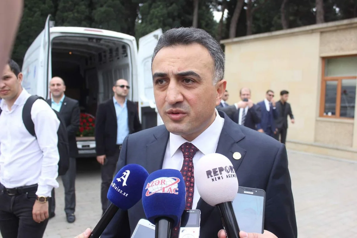 Anar Bağırov vəkilliyə namizədlərin təlimlərdən uzaqlaşdırılması ilə bağlı yayılan xəbərlərə münasibət bildirib