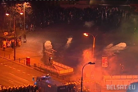 ​Polşada nümayişçilərlə polis arasında toqquşma baş verib