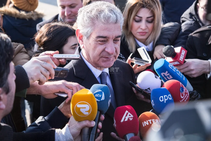 Əli Əhmədov: Azərbaycan hökuməti girovların azad olunması istiqamətində bütün işləri görür