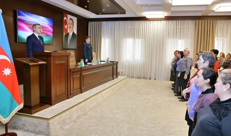 Azərbaycan vətəndaşlığına qəbul edilən 74 nəfərin andiçmə mərasimi olub