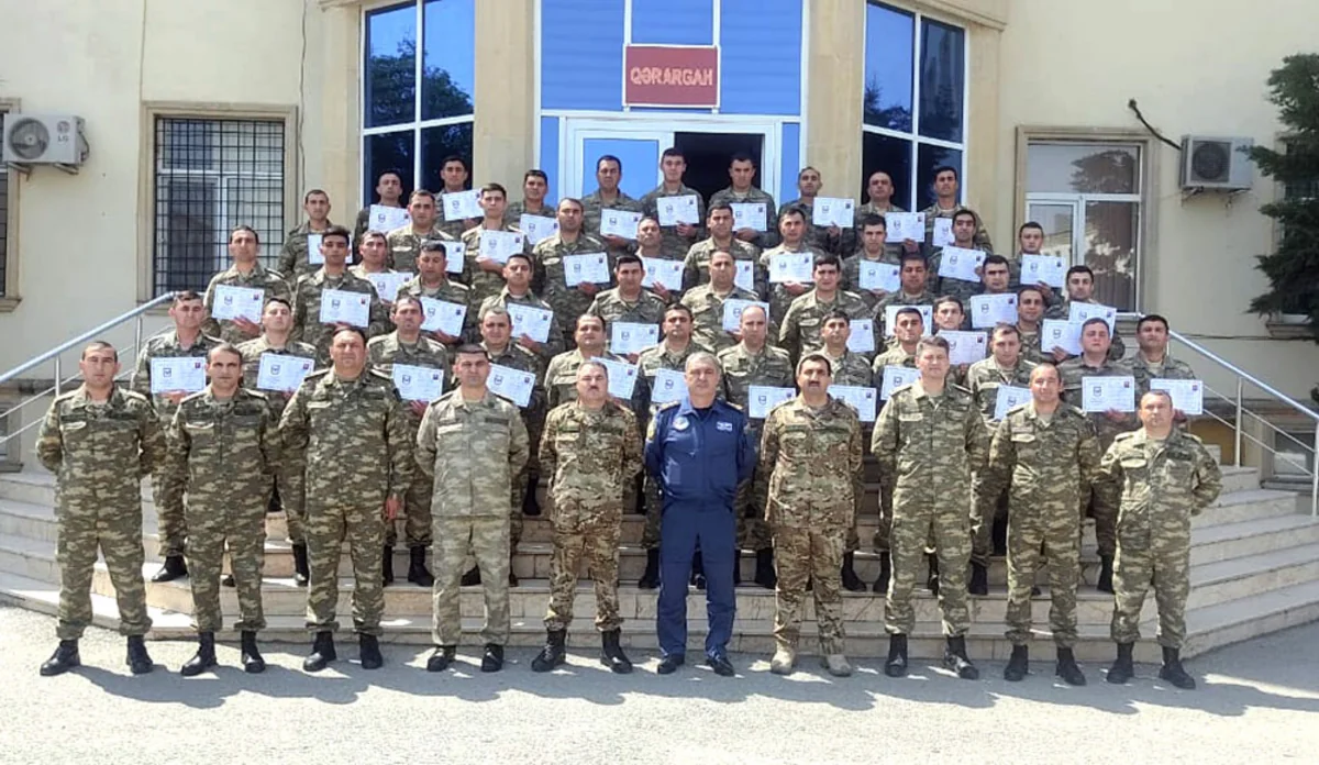 Hərbi Hava Qüvvələrində “Gizir hazırlığı” kursunun ilk buraxılış mərasimi keçirilib