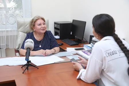 36 ilin pedaqoqu: Şagirdlərimə həmişə övladlarıma arzuladığım müəllim kimi olmağa çalışmışam - MÜSAHİBƏ