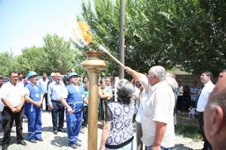 ​Ağcabədi və Zərdab rayonunun kəndlərinə yenidən qaz verilib