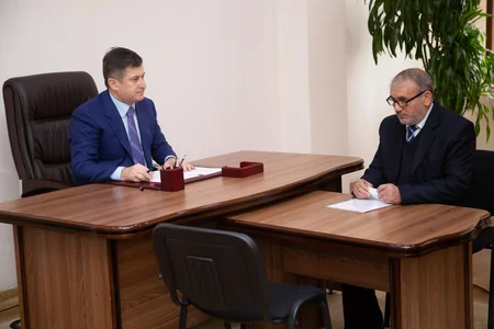 Əmlak Məsələləri Dövlət Komitəsinin sədri Salyanda vətəndaş qəbulu keçirib
