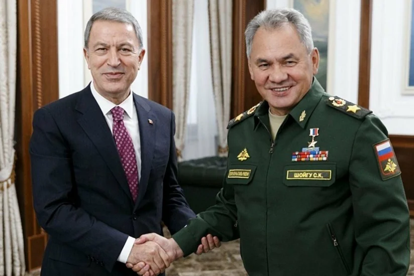 Шойгу обсудил с турецким коллегой зерновое соглашение