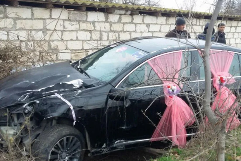 İmişlidə toy karvanında qəza baş verib, xəsarət alanlar var