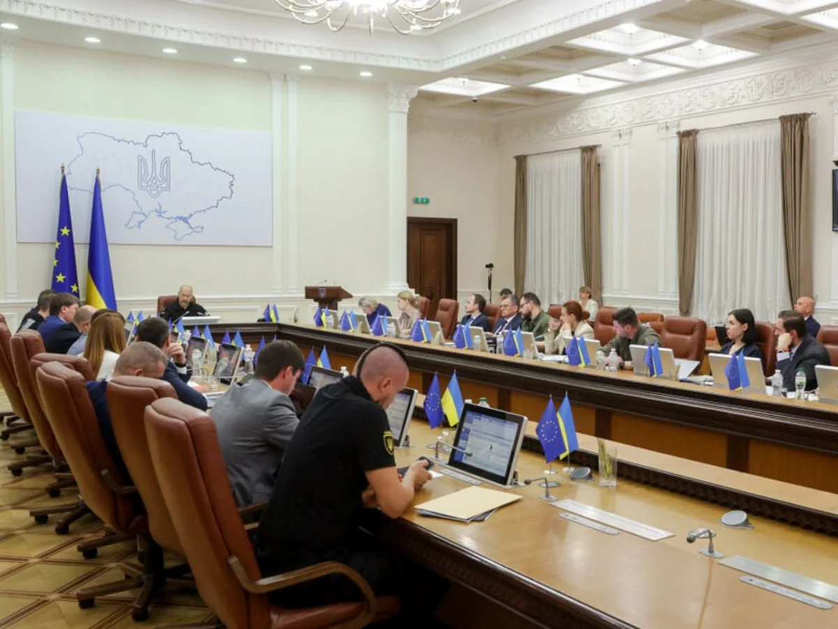 В Украине анонсировали изменения 50% кадров Кабмина