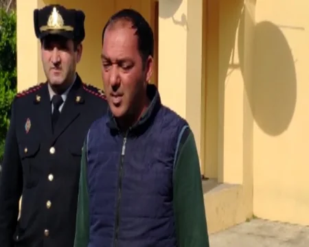 Nardaran sakinindən silah-sursat və 4 xəncər götürülüb