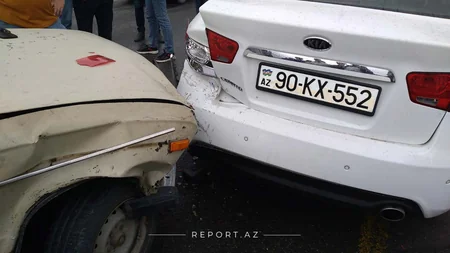 Kürdəmirdə zəncirvari yol qəzası olub