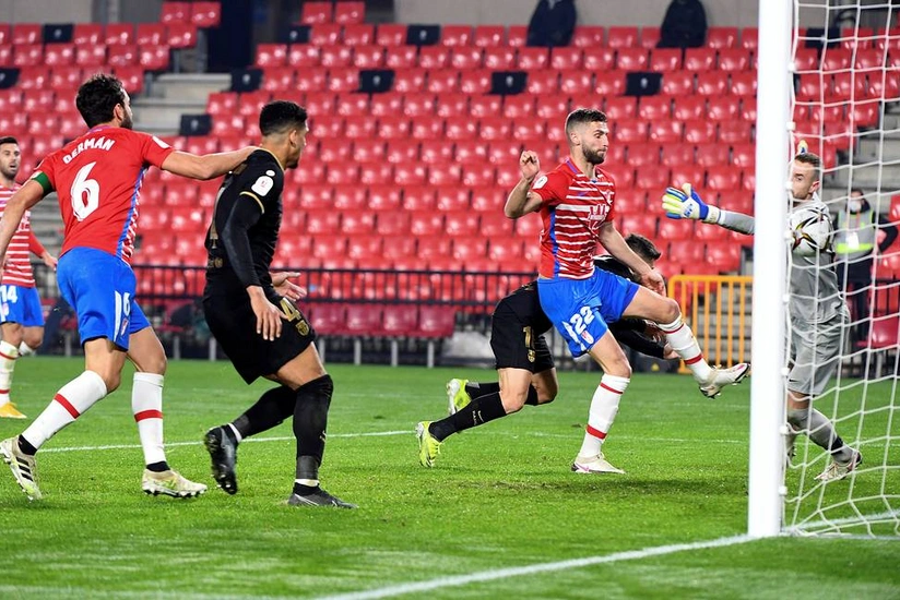 Barselona İspaniya Kubokunun yarımfinalına çıxıb