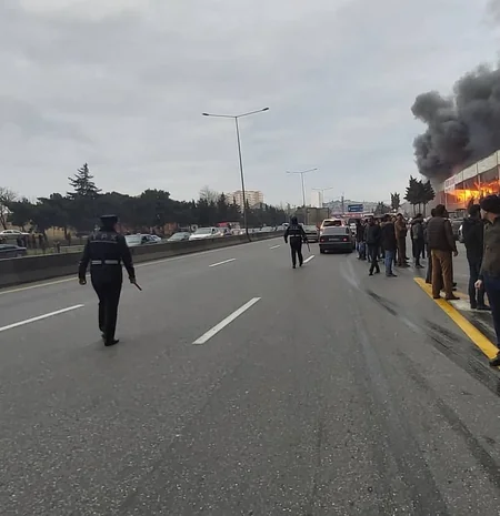 DYP rəisi: Yanğın baş verən ərazidə hər iki istiqamətdə yol açıqdır