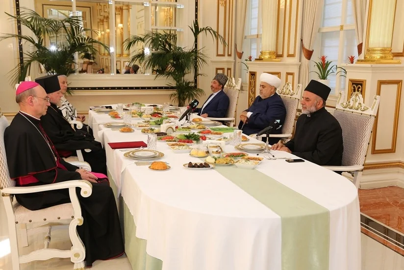 Religious leaders gather at Ramadan table in Azerbaijan