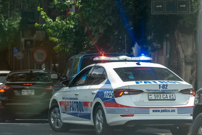 Ermənistanda silahlı şəxslər saxlanılıb