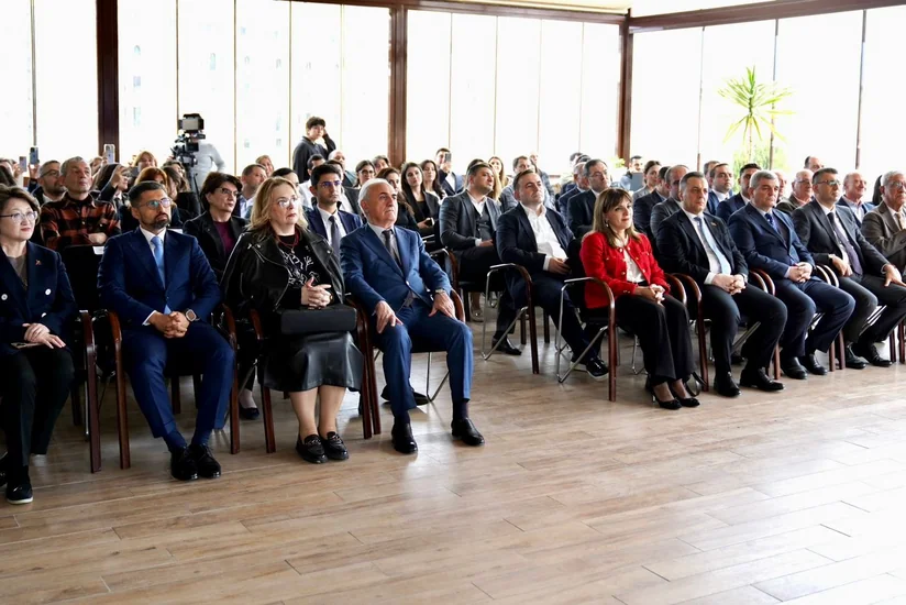 İçərişəhərdə MakTAB məzunlarının təltifetmə mərasimi keçirilib