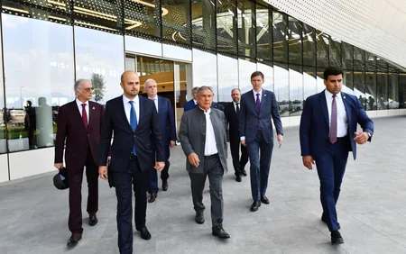 Tatarıstan rəhbərinə Şərqi Zəngəzur iqtisadi rayonunda görülən işlər barədə məlumat verilib