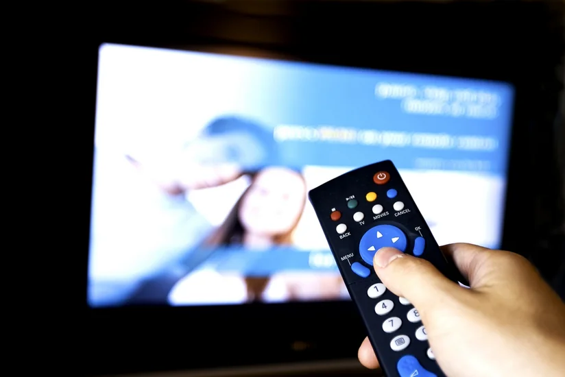 Televiziyalarda Azərbaycan ədəbi dilinin normalarını pozan aparıcıların adları açıqlanıb - SİYAHI