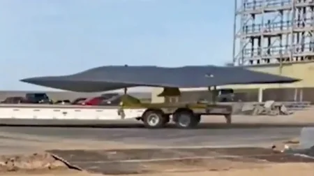 “Lockheed Martin” altıncı nəsil qırıcısını nümayiş etdirib