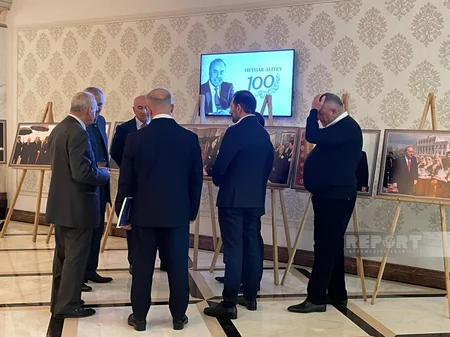 Gürcüstanda Heydər Əliyevin 100 illik yubileyinə həsr olunmuş fotosərgi açılıb
