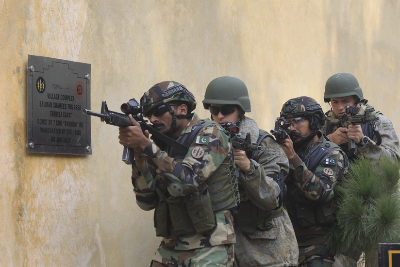 Pakistanın cənub-qərbində terrorçulara qarşı əməliyyat keçirilib