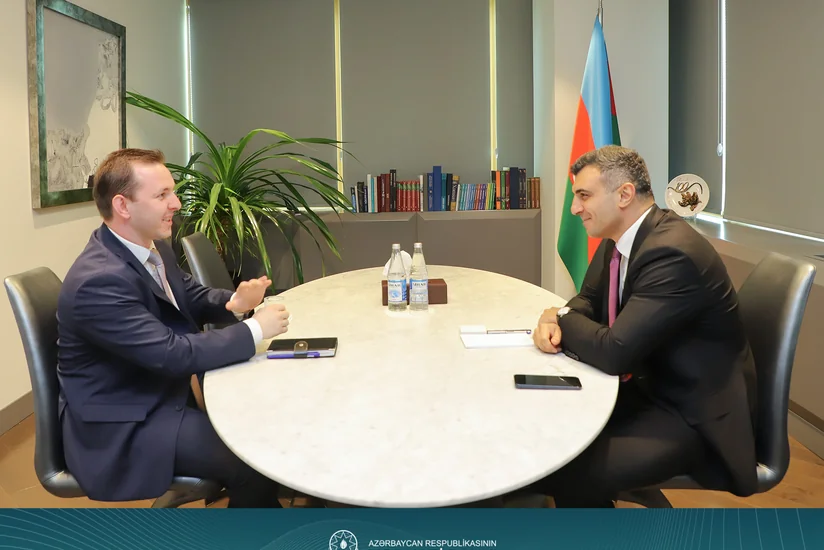 'Ascension' winner receives guidance from Azerbaijan's top banking executive