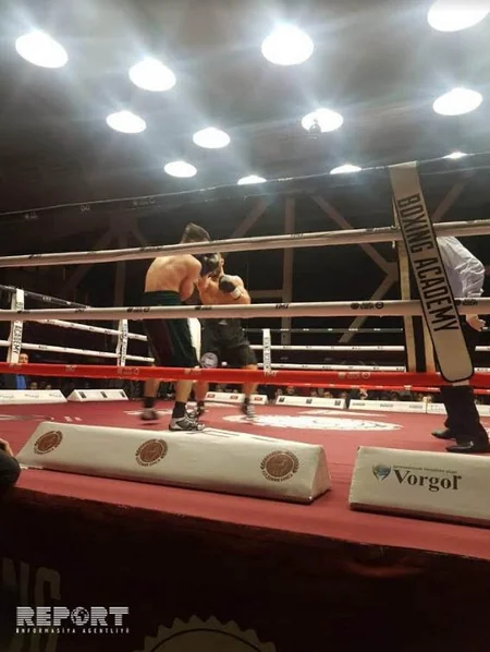 Азербайджанский боксер победил армянина и завоевал пояс WBA Continental