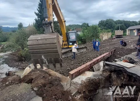 Astarada qəzalı vəziyyətə düşmüş körpünün yerləşdiyi ərazidə hərəkət bərpa olunub