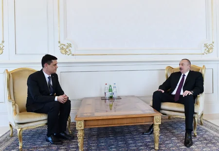 President Ilham Aliyev receives credentials of new Turkmen ambassador