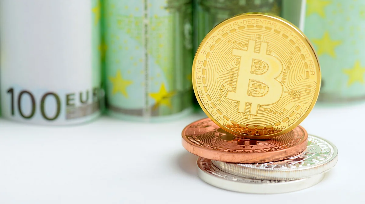 Стоимость биткоина превысила $40 тыс.