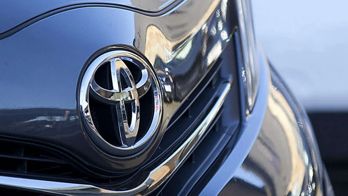 Toyota приостанавливает линии на десяти заводах в Шанхае