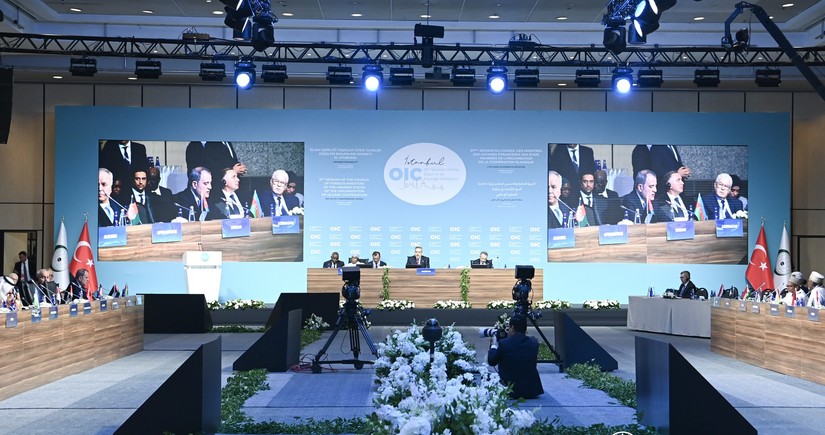 Jeyhun Bayramov speaks at 51st Session of OIC Council of Foreign Ministers in Istanbul