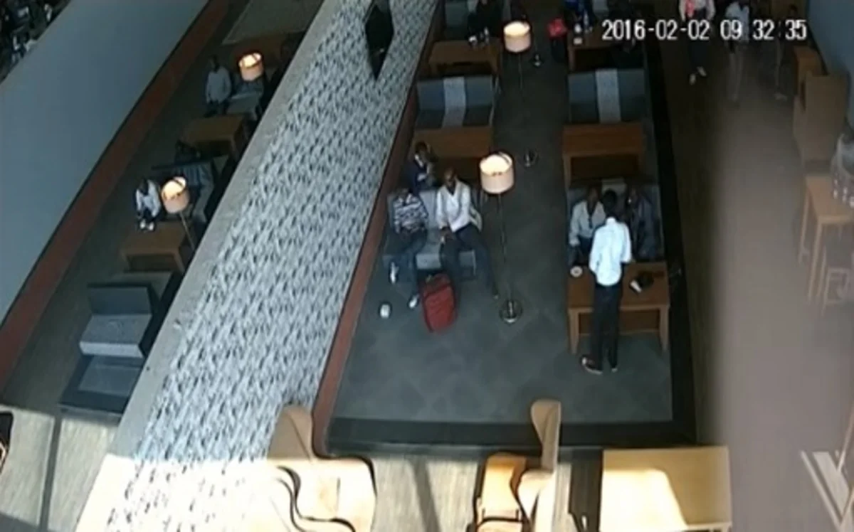 ​Somalidə təyyarədə terror aktına görə aeroport əməkdaşları saxlanılıb - VİDEO