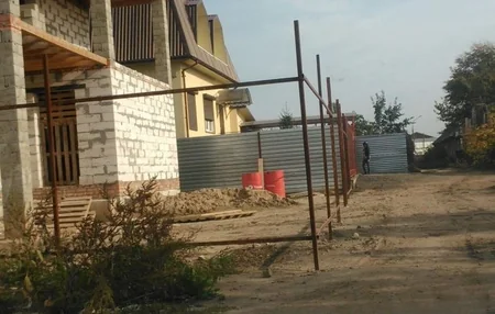 Rusiyada evində şir saxlayan azərbaycanlı ailədən polisə şikayət olunub - FOTO