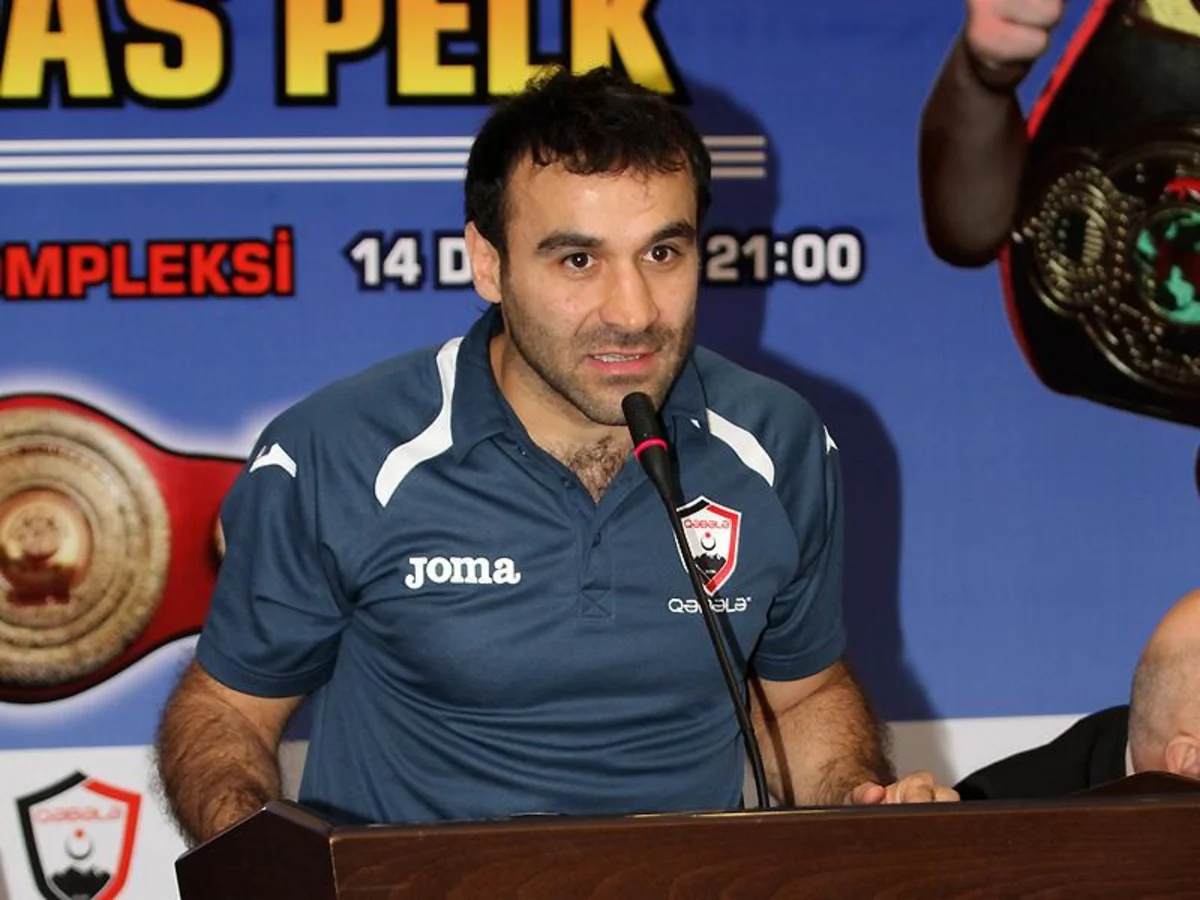 ​Azərbaycan boksçusu Fariz Məmmədov WBO reytinqində geriləyib