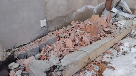 Güclü qar Şamaxıda bir ailəni evsiz qoyub