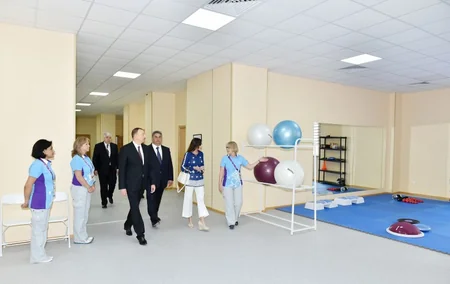 ​Prezident İlham Əliyev birinci Avropa Oyunlarının Atletlər və Media kəndlərinin açılışlarında iştirak edib