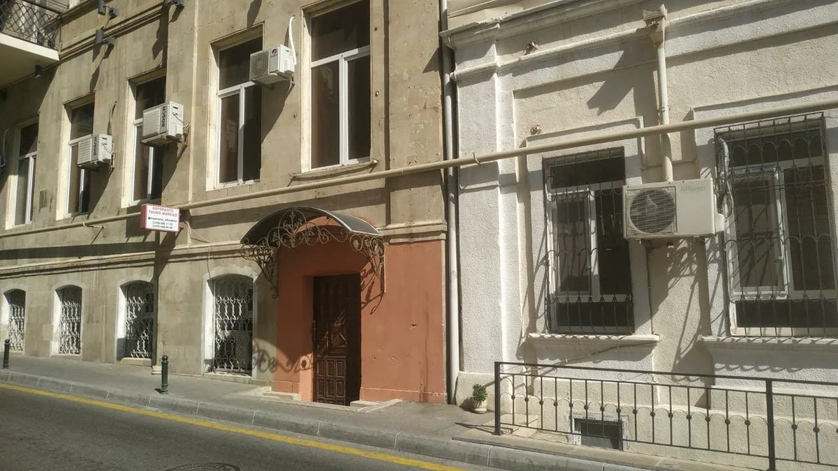 Bakıda tarixi abidəyə edilən müdaxilənin qarşısı alınıb