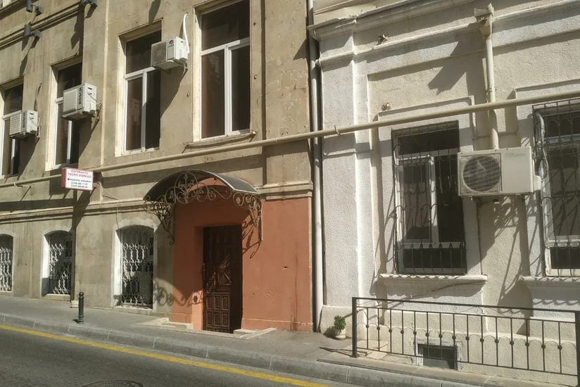 Bakıda tarixi abidəyə edilən müdaxilənin qarşısı alınıb