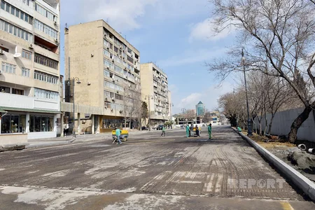 Bakının təmirə dayanmış yolları - FOTOREPORTAJ
