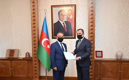 Ceyhun Bayramov Yunanıstanın yeni səfiri ilə görüşüb