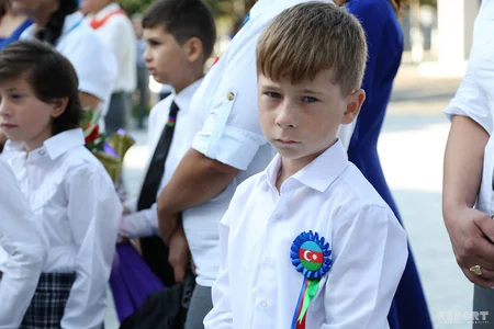 Valideynsiz uşaqların Bilik Günü - FOTOREPORTAJ